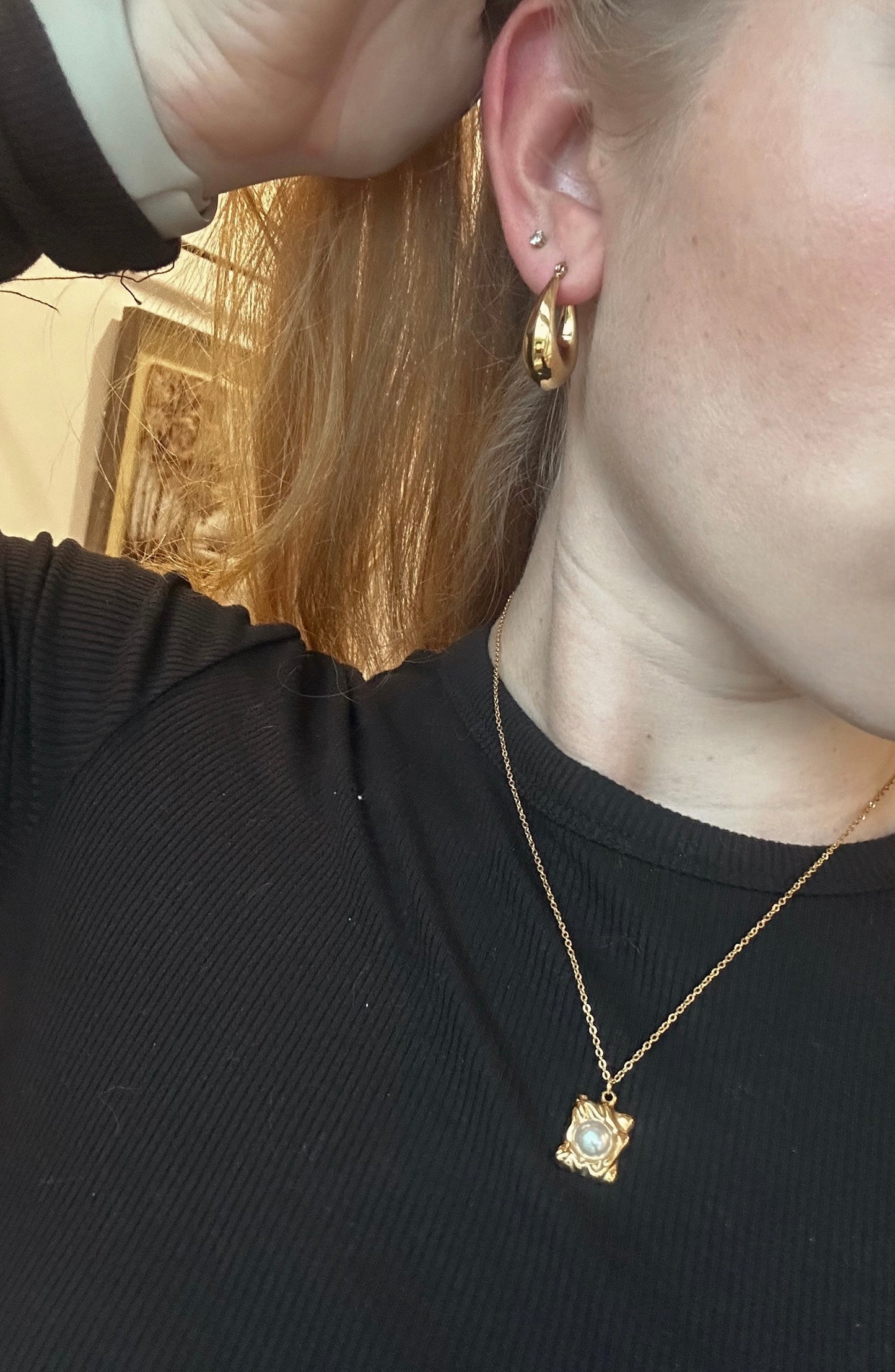 Curve Appeal Hoops Gold