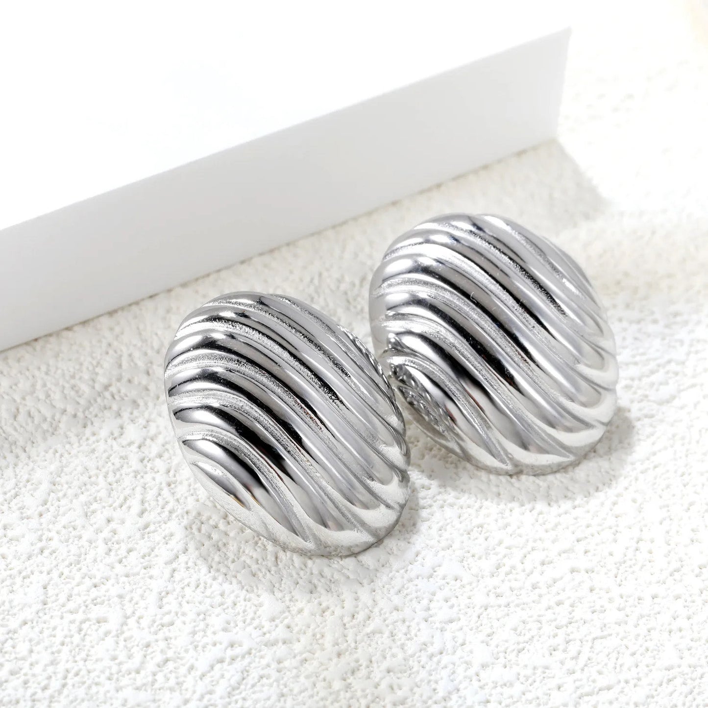 Curved Lines Stud Silver